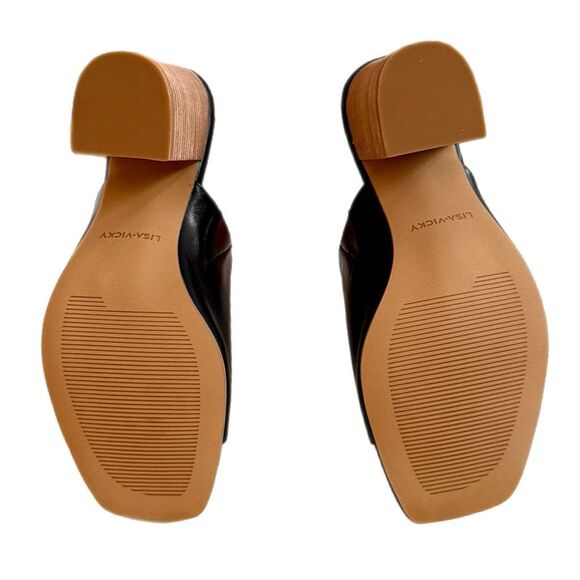 NWT Lisa Vicky Virtue V Sandal in black.  Size 7 - Picture 3 of 5